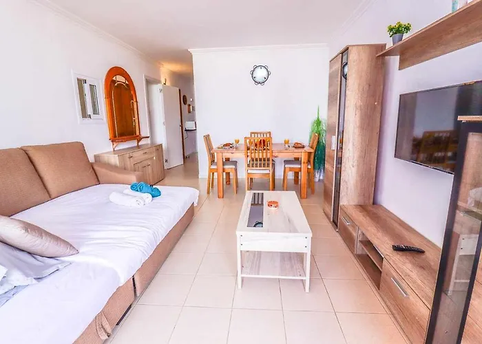 Rentaliday Breeze 圣米格尔德阿沃纳